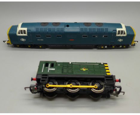 A Lima 00 gauge locomotive and a Hornby 00 gauge locomotive 