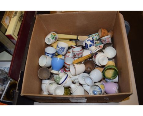 BOX CONTAINING QUANTITY OF EGG CUPS AND SOME BONE HANDLED FLATWARE