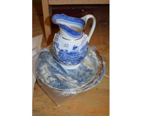 SMALL GROUP OF CERAMIC ITEMS INCLUDING A COALPORT BLUE AND WHITE JUG