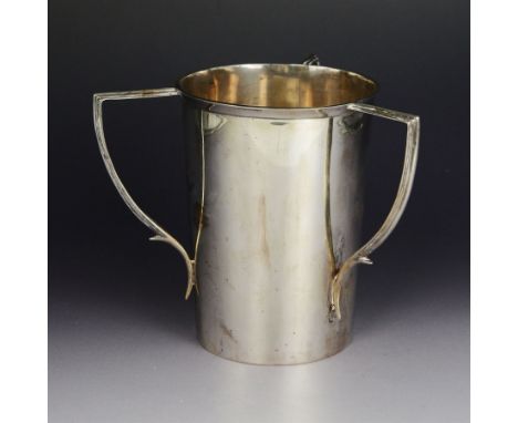 Art Nouveau silver tyg, the body of plain cylindrical form with three naturalistically modelled handles, hallmarked Birmingha