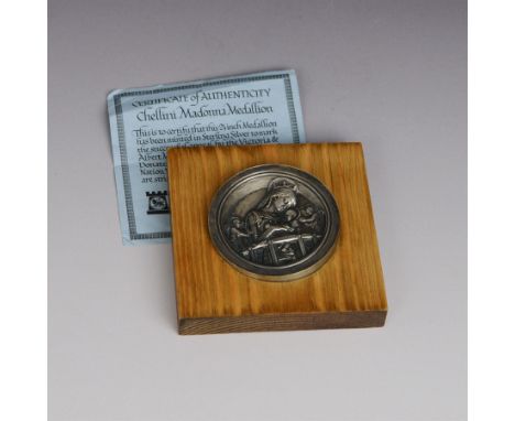 Limited edition silver medallion modelled after the Chellini Madonna bronze by The Pobjoy Mint to 'mark the successful appeal