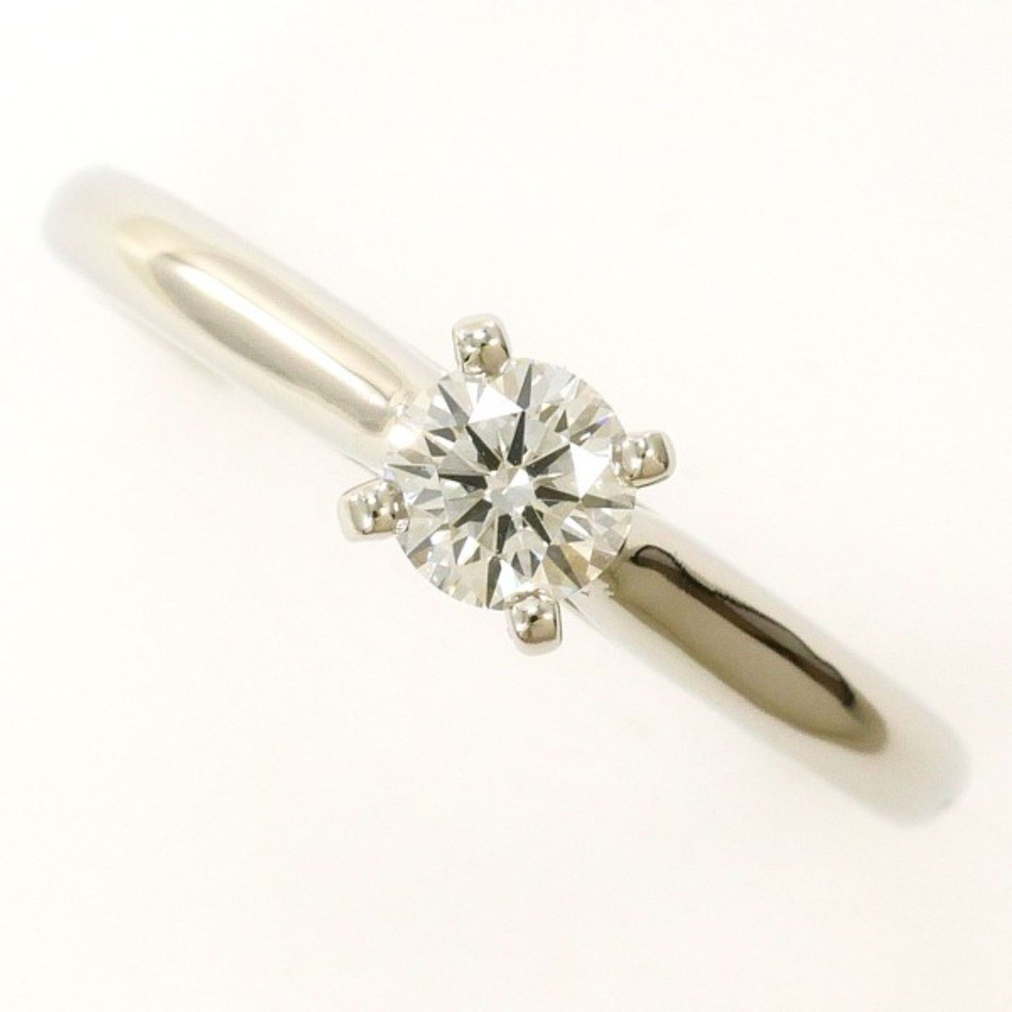 Cartier PT950 Ring with 0.21" Diamond, VVS1, Box, Certificate of Authenticity, Total Weight: Approx.