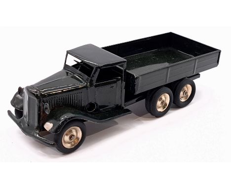 Triang Minic Pre War 6-wheel Army Lorry 66M, tinplate, clockwork, dark green, age related wear and some rust to side of bonne