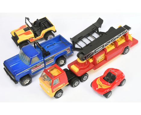 Tonka and Nylint pressed steel vehicles, large scale, trucks, trailers and others, Fair Plus to Excellent; (Qty). Please note