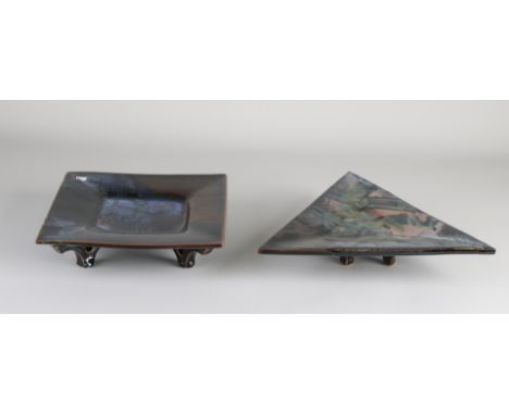 Two modern signed dishes.&nbsp;Glazed ceramic.&nbsp;Circa 1990. Size: 22 - 26 cm.&nbsp;In good condition.