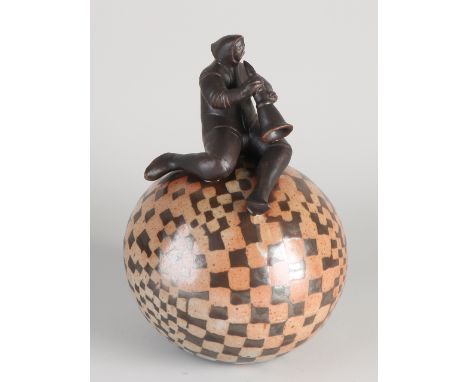 Ceramic art object by Monique Degluaire in Chapaize Sqone et Loire.&nbsp;Second half of the 20th century.&nbsp;Size: 23 cm.&n