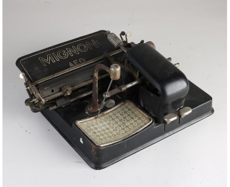 Antique German AEG Mignon typewriter.&nbsp;Circa 1930. Dimensions: 19 x 32 x 31 cm.&nbsp;In fair / good condition.