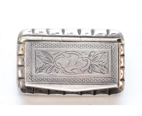 A 19th century French silver snuff box, control marks to the lid only, 25gm 