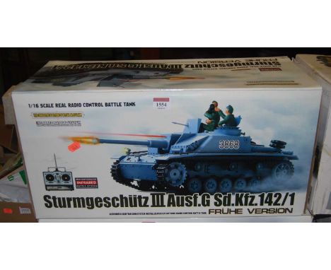 A Henglong Plastics Ltd 1:16 scale boxed radio control model of a Sturmgeschutz No.3 battle tank