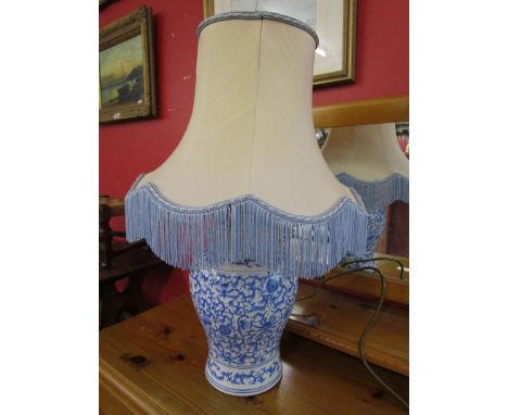 Blue and white china table lamp