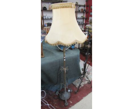 Adjustable brass standard lamp - Approx max height 210cm including shade
