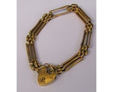 9ct gold gate bracelet and locket (one bar missing) weight 8.1 g