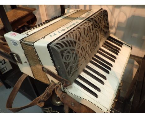 Italian cav cesare Pancotti accordion