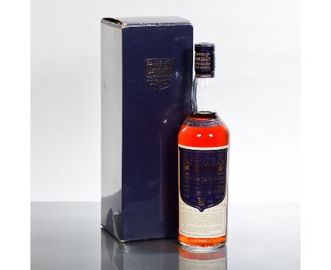 ROYAL LOCHNAGAR SELECTED RESERVE  Single Highland malt Scotch whisky. Bottle no. 31675. 70cl, 43% volume. In wooden presentat