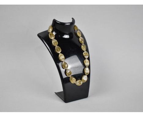A Vintage Glass Necklace 