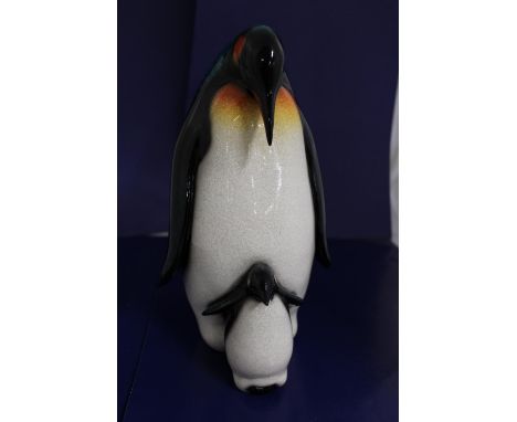 A cute Aynsley ware ceramic penguin & baby ceramic figureH26cm 