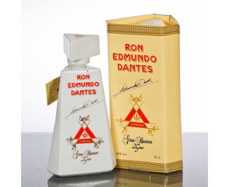 RON EDMONDO DANTES GRAN RESERVA 25 YEAR OLD
Cuban Rum in Spanish Porcelain decanter, bottled for Cyprus. 70cl, 40% volume, in