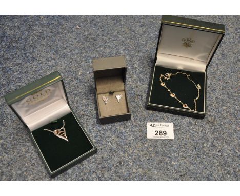 Clogau silver harp bracelet, pendant and earrings.(B.P. 21% + VAT) 