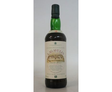 LAGAVULIN 12 YEAR OLD 1980'S WHITE HORSE
1 bottle.  Lagavulin 12 Year Old Single Malt Scotch Whisky.  OB.  75cl.  43% abv.  A