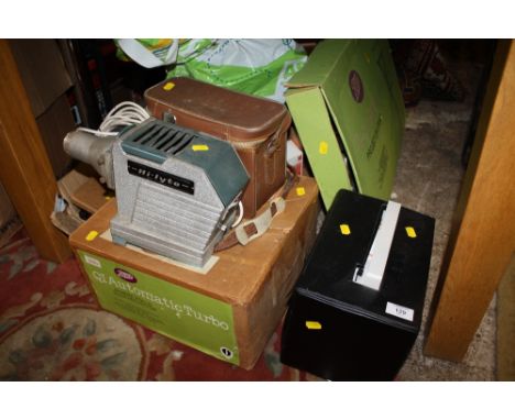 A COLLECTION OF PROJECTION EQUIPMENT TO INCLUDE A HI-LYTE PROJECTOR, EUMIG PROJECTOR, SCREENS ETC. 