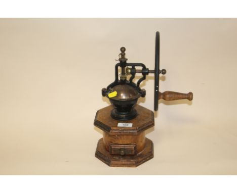 A TABLE TOP GRINDER