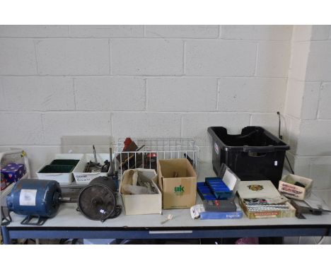 A QUANTITY OF ENGINEERING TOOLS including lathe chuck keys, chuck parts, two motors (untested), a quantity of metalworking fi