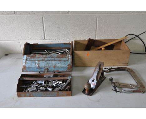 A METAL TOOLBOX AND A WOODEN TRAY containing tools including a Stanley Bailey No 4 wood plane, spanners, sockets, a Tri Squar