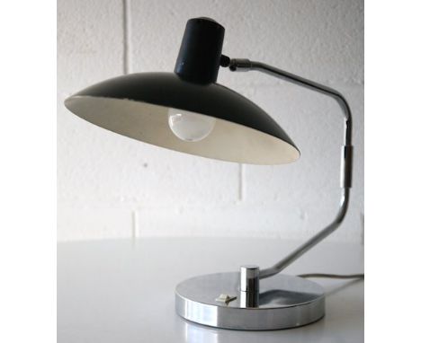 Clay Michie - Knoll International - A 1950's retro vintage table / desk / reading lamp having a round chromed base with a sha