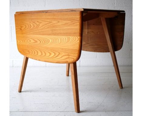 Lucian Ercolani - Ercol - Model 383 - An original 1960's retro vintage beech and elm drop leaf dining table having a chamfere