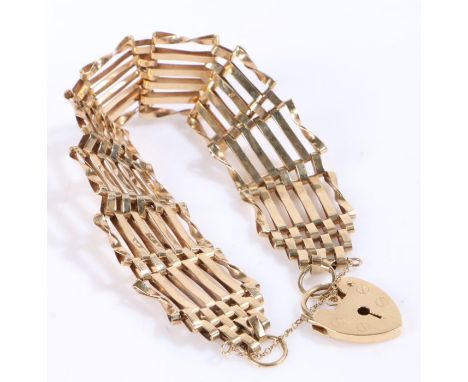 9 carat gold gate link bracelet, weight 13.1 grams&nbsp;