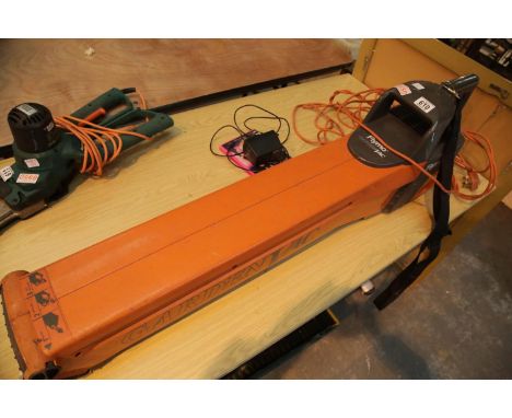 Flymo electric garden vac. Not available for in-house P&PCondition Report: All electrical items in this lot have been PAT tes