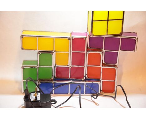 Tetris light with mains unit. P&amp;P Group 2 (£18+VAT for the first lot and £3+VAT for subsequent lots) 