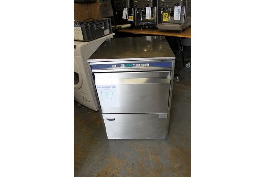 electrolux glasswasher 690028 electrolux wt38uk under counter dishwasher glasswasher 500mm basket or minute cycle electrolux glasswasher 690028 electrolux wt38uk under counter dishwasher glasswasher 500mm basket or minute cycle