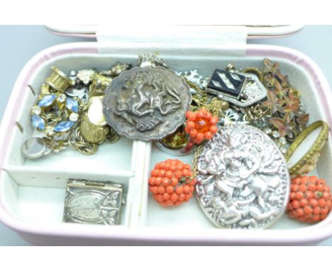 A box of vintage costume jewellery 
