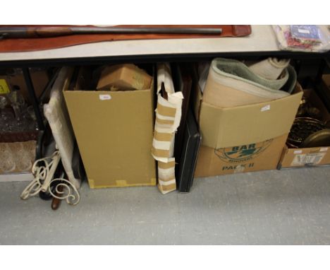 Quantity miscellaneous rugs, mirrors, prints etc