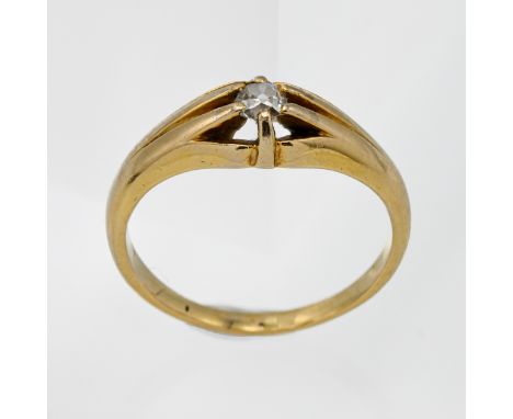 A yellow gold old cut diamond gypsy style ring, size M.