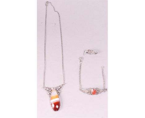 A lot consisting of a silver necklace, gourmet link with openwork spacer set with an oval facet cut agate, brooch set with (1