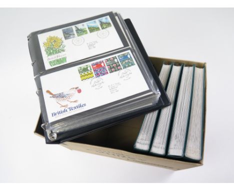 GB - large original unmounted mint & fine used QE2 collection in stockbooks x4 with stamps upto mid 2000's, including Booklet