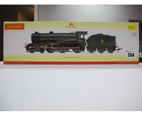 New Stock Boxed Hornby OO Gauge, #R3004 BR 4-6-0 class B17/2 steam locomotive 'Serlby Hall' weathered  edition. DCC ready.