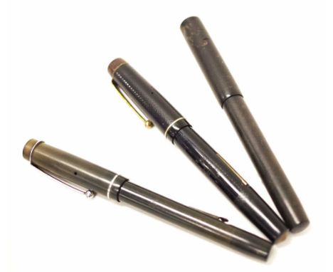 Group three vintage fountain pens including Conway Stewart.