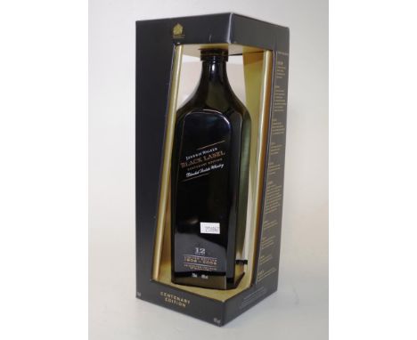 packaging 1litre dick shaped whisky bottle