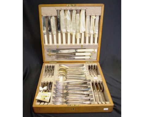 Vintage wood cased silver plate cutlery service settings for 6, including: 'bone' handle dinner knives and entree knives, a '