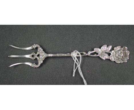 German silver Hildesheim rose pickle fork marked German silver 835, approximate total weight 20 grams