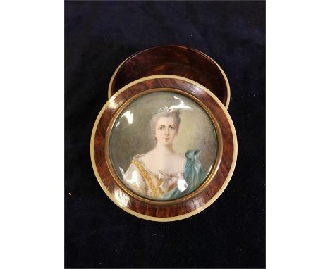 A Miniature on a snuff box, indistinct signature