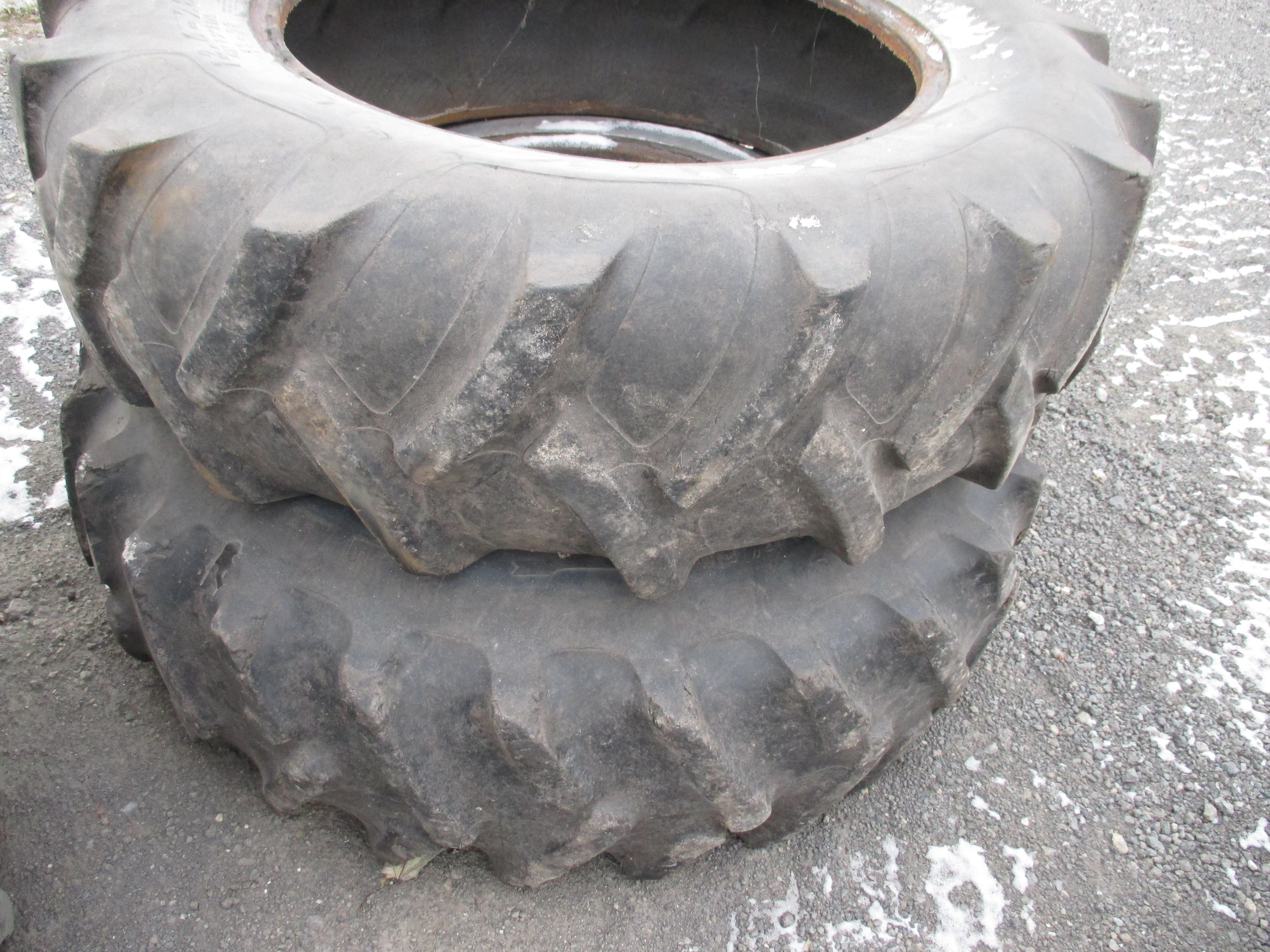 Tires 14 9 28 2 