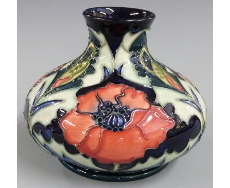 Moorcroft pedestal squat vase decorated with poppies, impressed marks to base JH, R and 1996 date code, H11cm