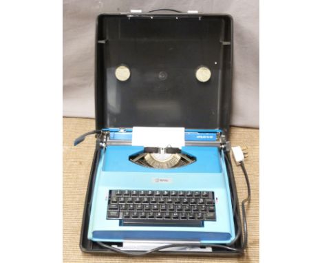 Royal Apollo 12-GT typewriter&nbsp;