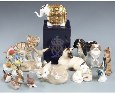 Quantity of ceramic animals including Royal Crown Derby elephant, Beswick dog with drum etc&nbsp;