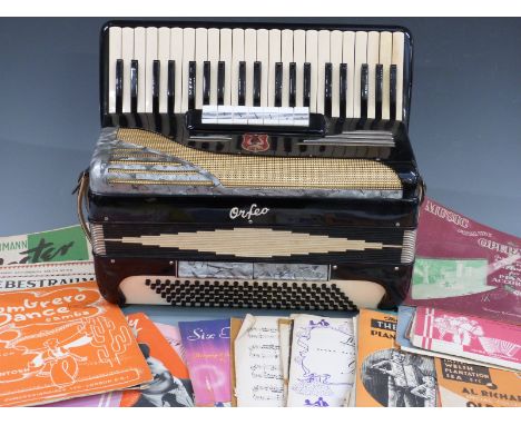 Orfeo Italian piano accordion 120 bass, seven treble couplers, two bass couplers in black lacquered finish, reg no. 4/120/4/5