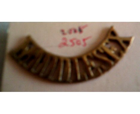 British WWI Middlesex Light Infantry brass shoulder title